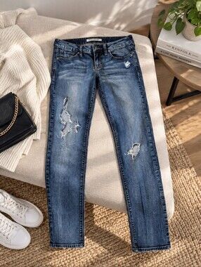 EUC Bluehead women's Super Skinny  Destroyed distressed Jeans, 7 Blue